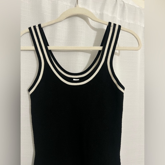 ALO YOGA Tennis Club Sweater Knit Dress Size M  🖤 - Picture 4 of 10